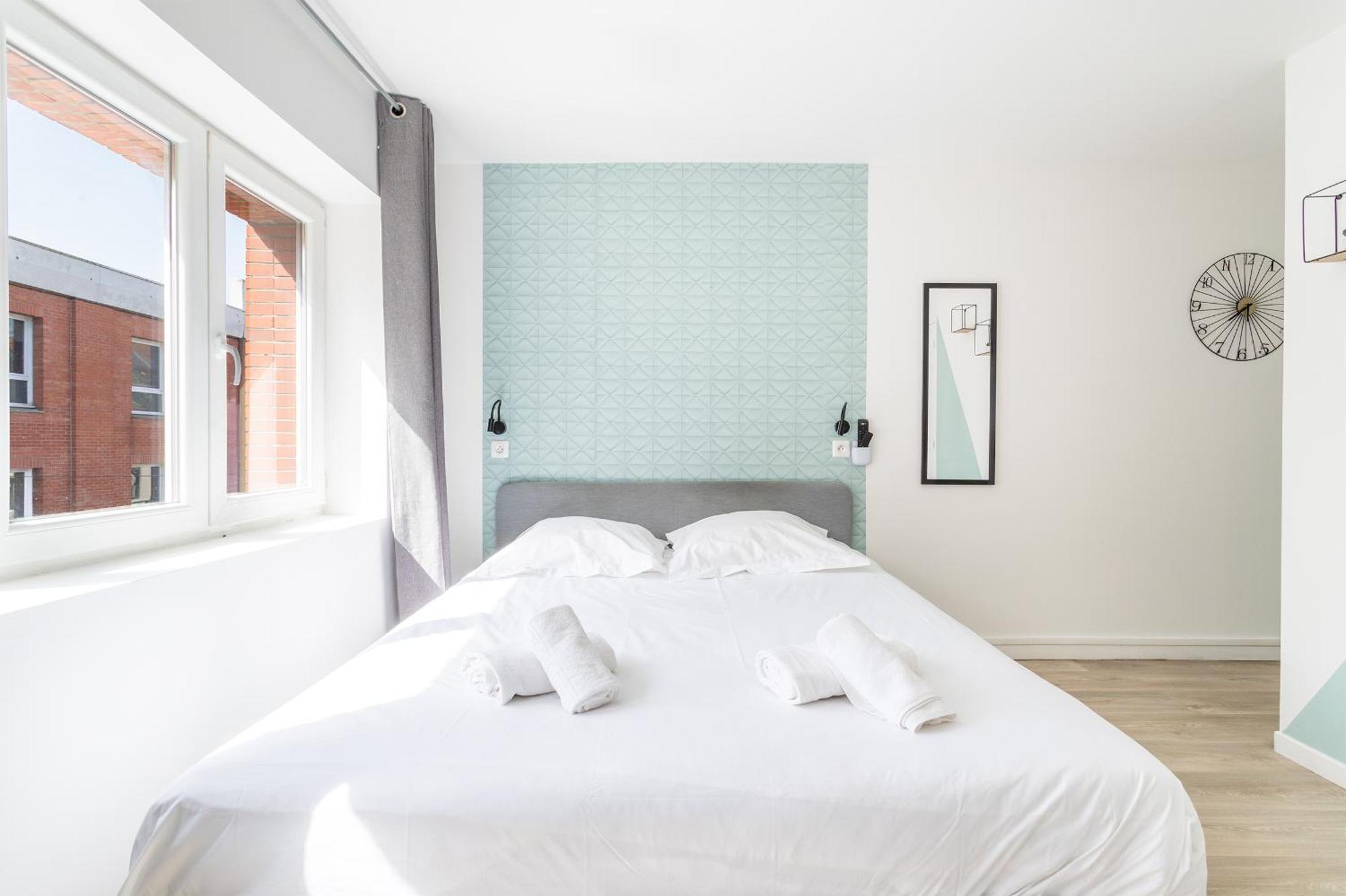 S&K Suite Grande Rue Roubaix - Chambre Spacieuse Et Sdb Privee - Netflix Et Cuisine Exteriör bild