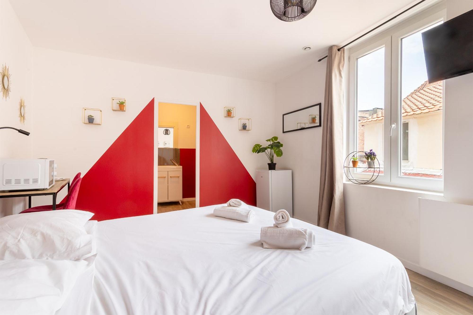 S&K Suite Grande Rue Roubaix - Chambre Spacieuse Et Sdb Privee - Netflix Et Cuisine Exteriör bild